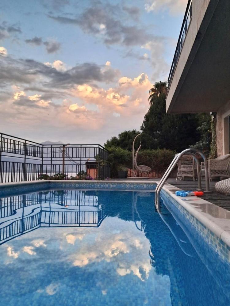Apartment Tri Kiparisa Тиват Екстер'єр фото